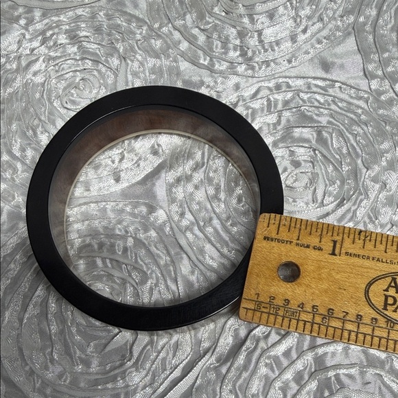 Hawaiian Koa Wood & Acrylic Inlay Bangle Bracelet - Picture 5 of 8